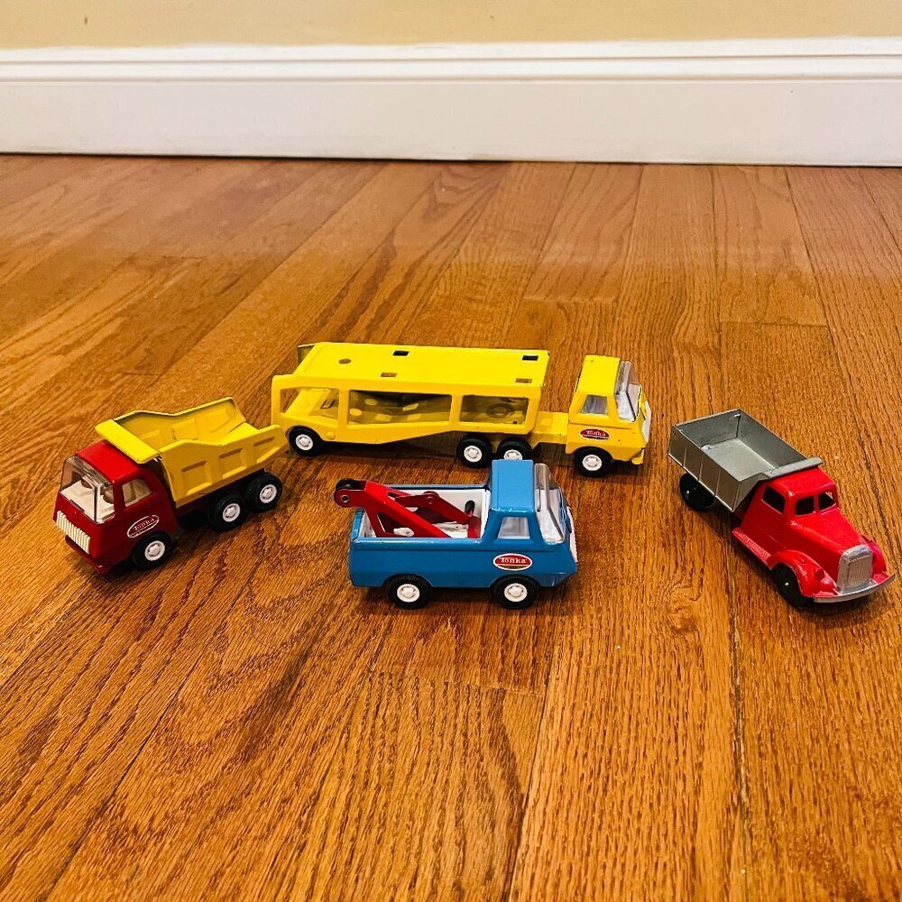 Tonka Trucks Original Vintage 1960s Lot Of 3 + 1 TootsieToy Dump Truck